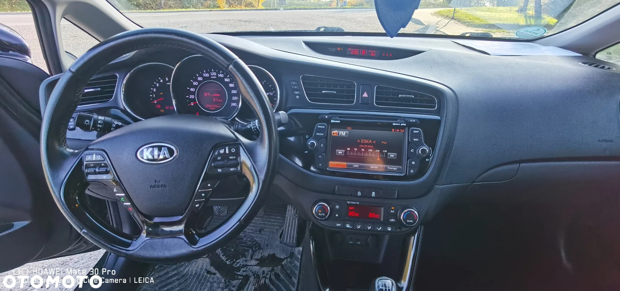 Kia Ceed 1.6 CRDi 128 ISG SW Platinum Edition - 20