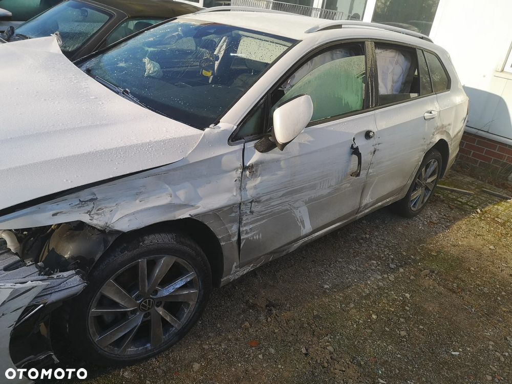 Volkswagen Golf ver-2-0-tdi-scr-dsg-life - 4