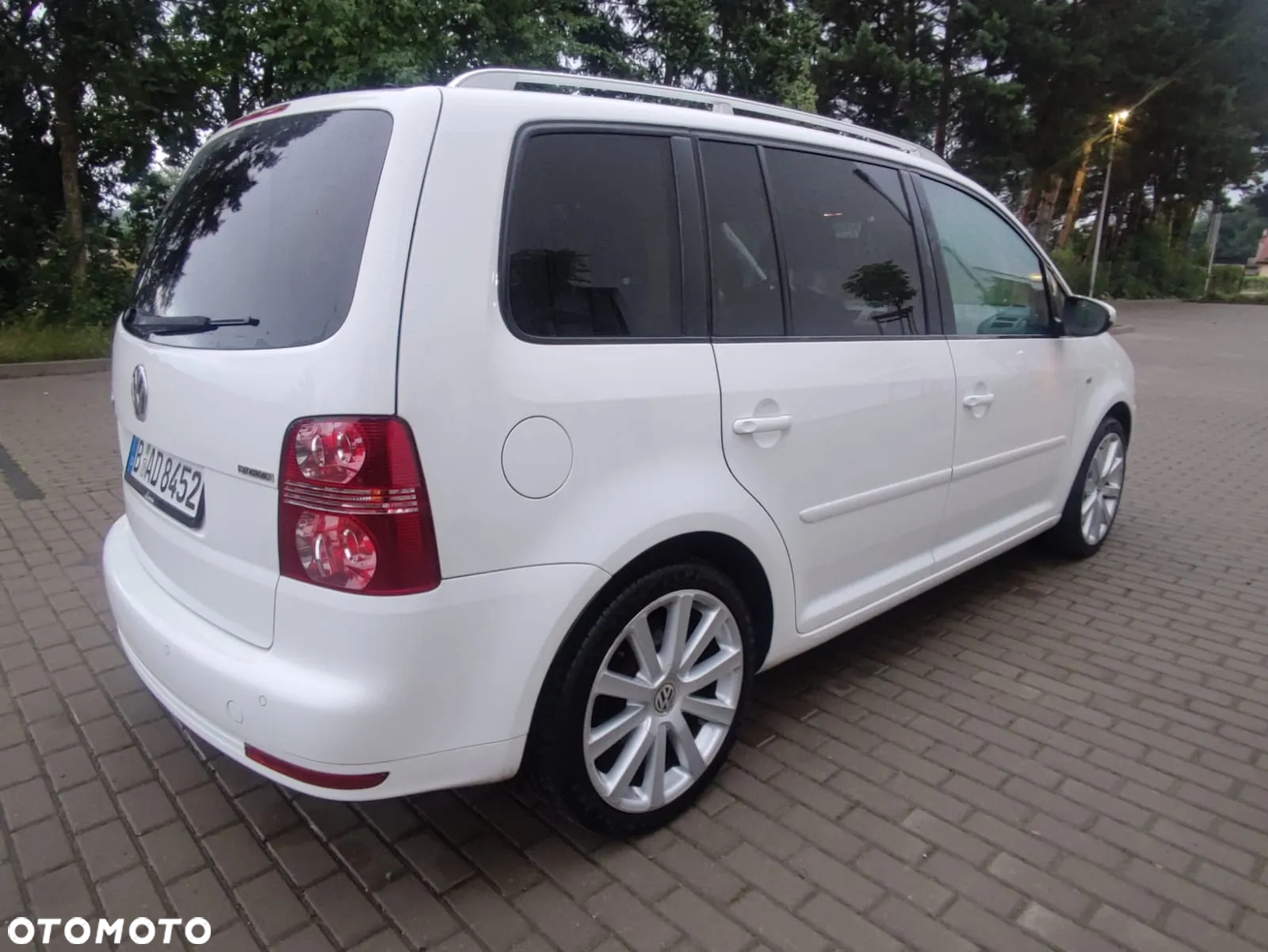 Volkswagen Touran 1.4 TSI R-Line Edition - 3