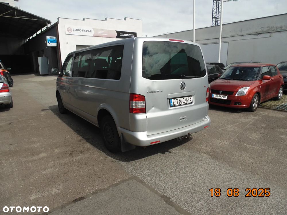 Volkswagen Caravelle - 3