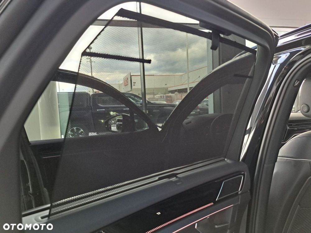 Volkswagen Touareg 3.0 V6 TDI 4Motion R-Line Final Edition - 19