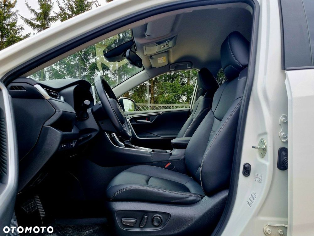 Toyota RAV4 - 8