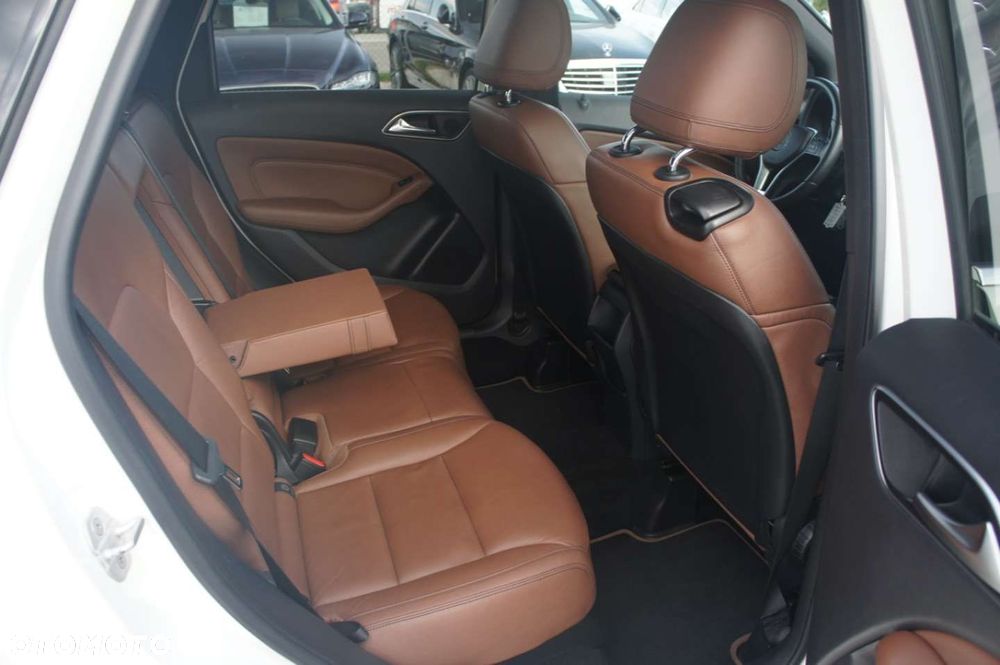 Mercedes-Benz Klasa B - 16