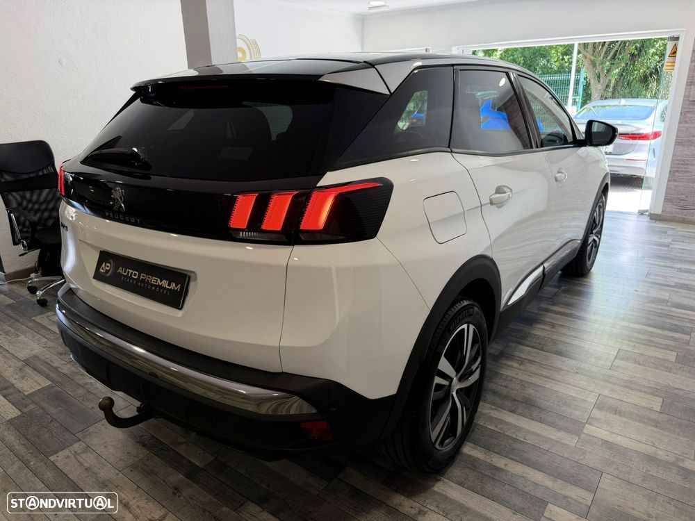 Peugeot 3008 1.2 PureTech Allure Pack EAT8 - 8