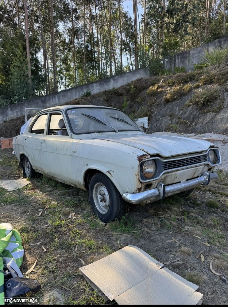 Ford Escort - 2