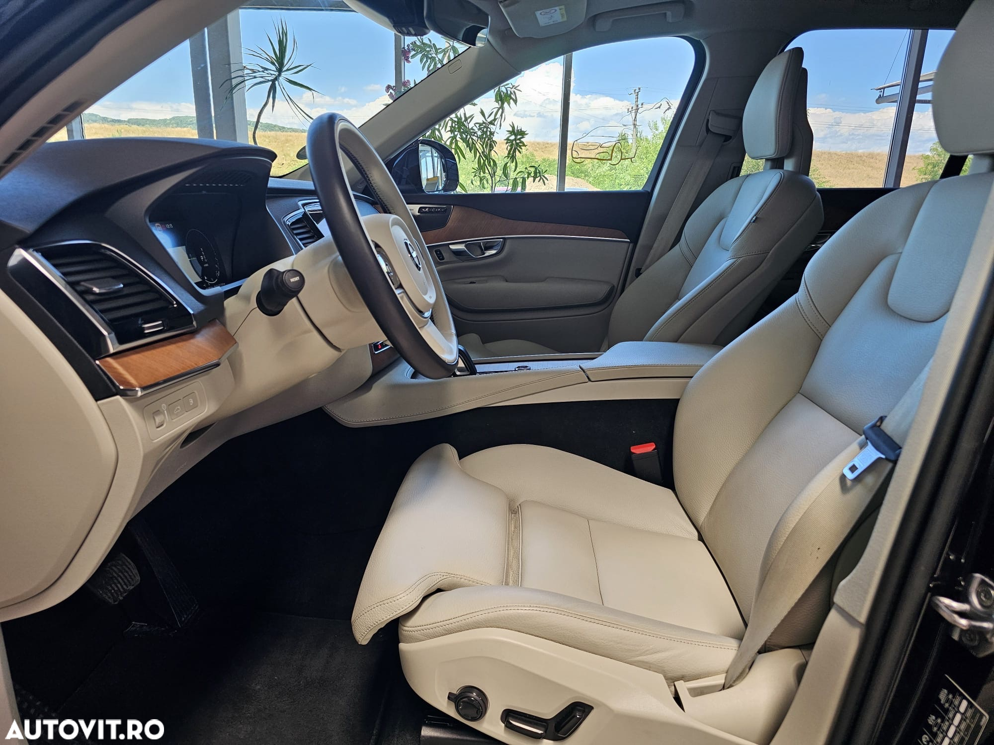 Volvo XC 90 T8 AWD Recharge Geartronic Inscription Expression - 13