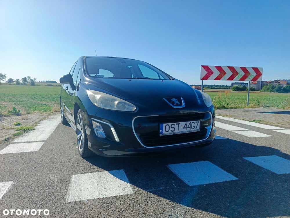Peugeot 308 - 1