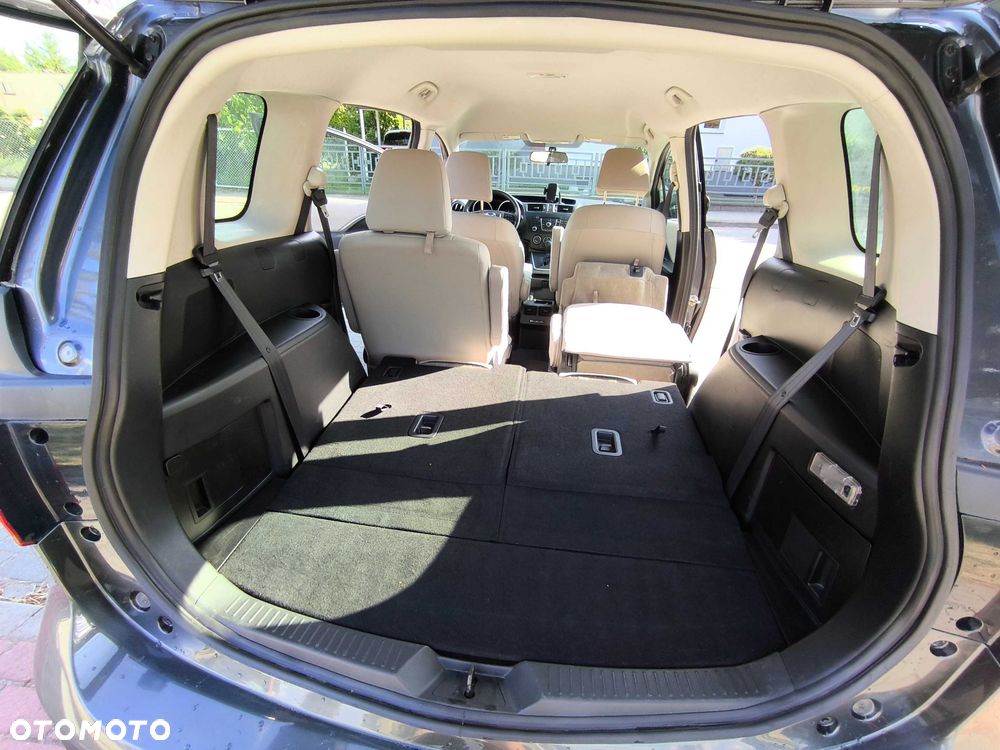 Mazda 5 - 7