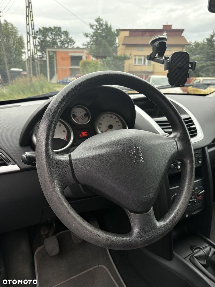 Peugeot 207 1.4 16V Trendy - 7