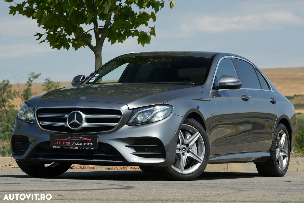 Mercedes-Benz E 300 de 9G-TRONIC AMG Line - 2
