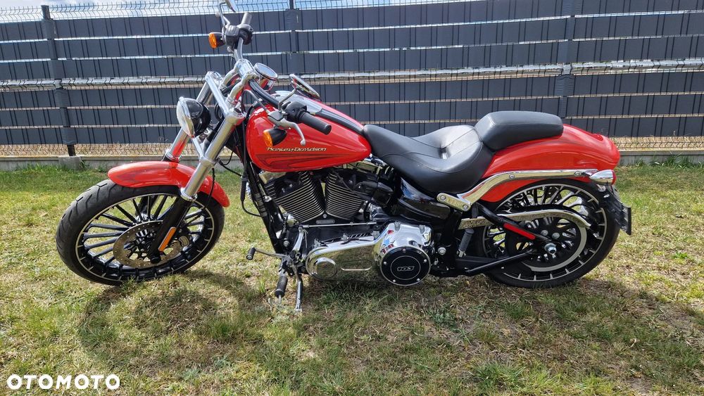 Harley-Davidson FXSB Breakout - 2