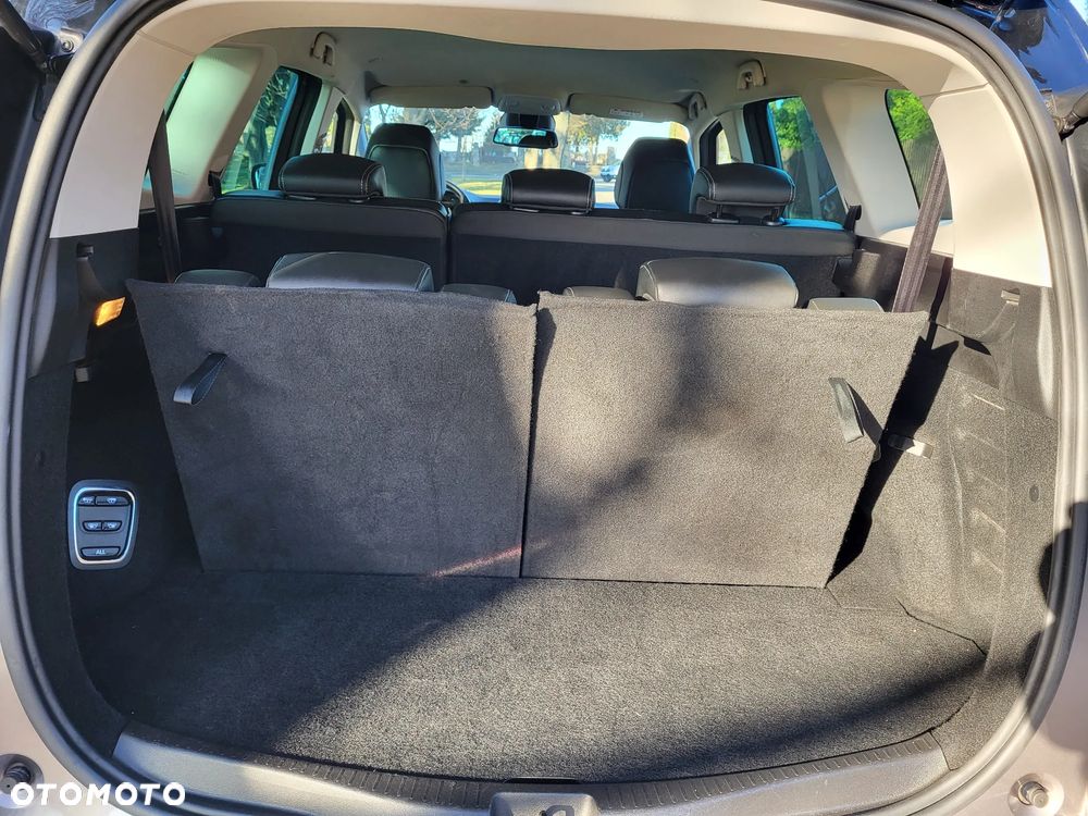 Renault Scenic BLUE dCi 120 BOSE EDITION - 24