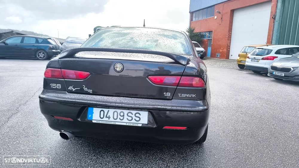 Alfa Romeo 156 1.8 TS Distinctive - 15