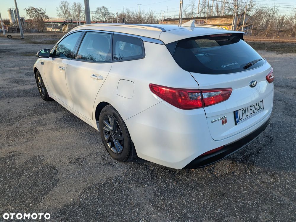 Kia Optima - 4