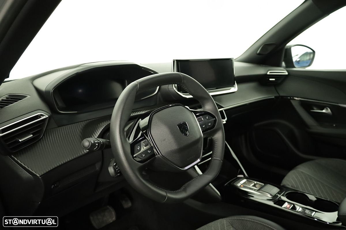 Peugeot 2008 1.2 PureTech Allure EAT8 - 6