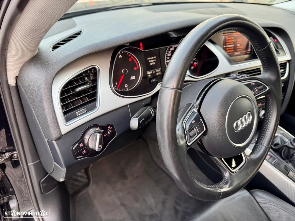 Audi A4 Avant 2.0 TDI S-line - 25