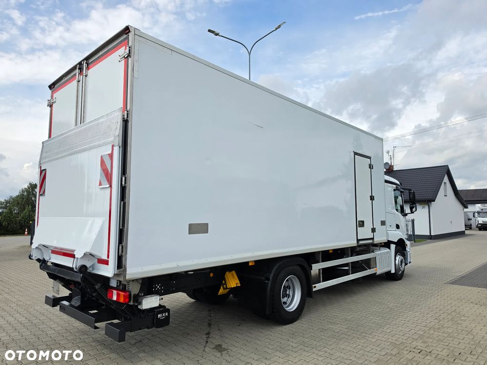 Mercedes-Benz ACTROS 18.32 CHŁODNIA KABINA SYPIALNA SPROWADZONY Z DE SUPER STAN !!! - 15