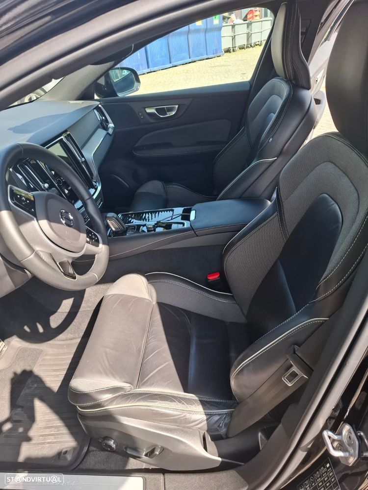 Volvo V60 2.0 T6 AWD TE R-Design Expression - 11