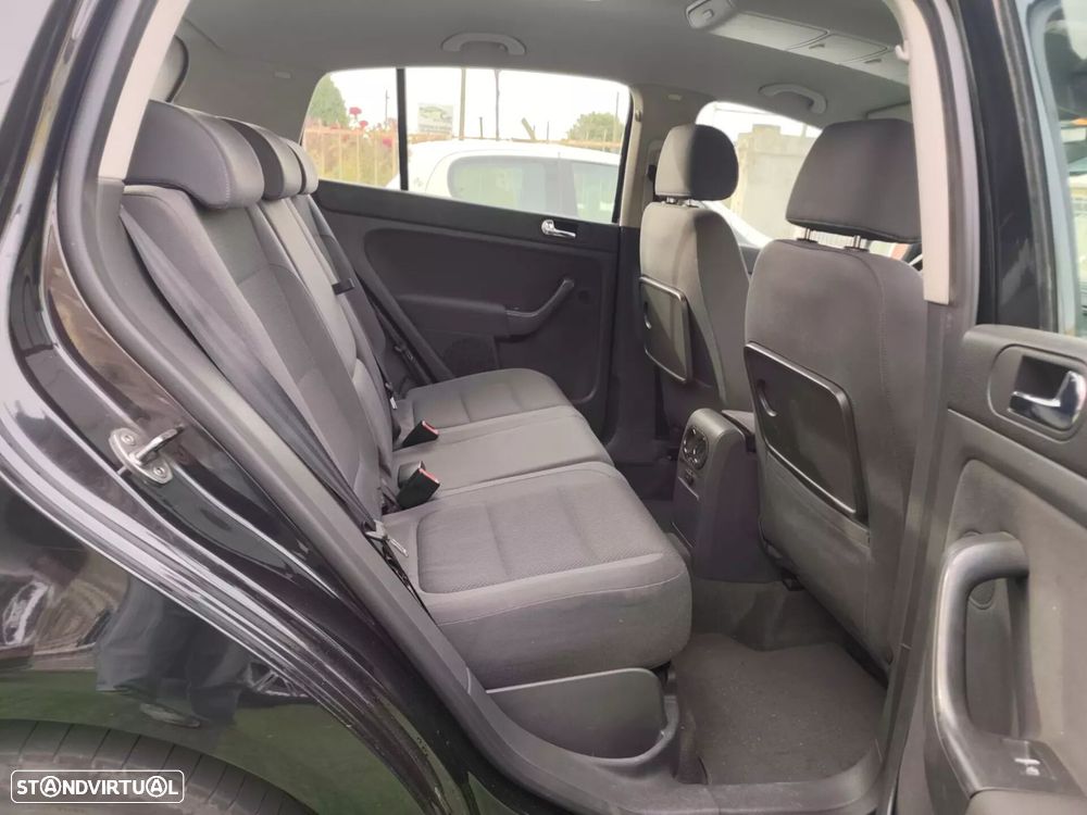 VW Golf Plus 2.0 TDi Confortline - 33