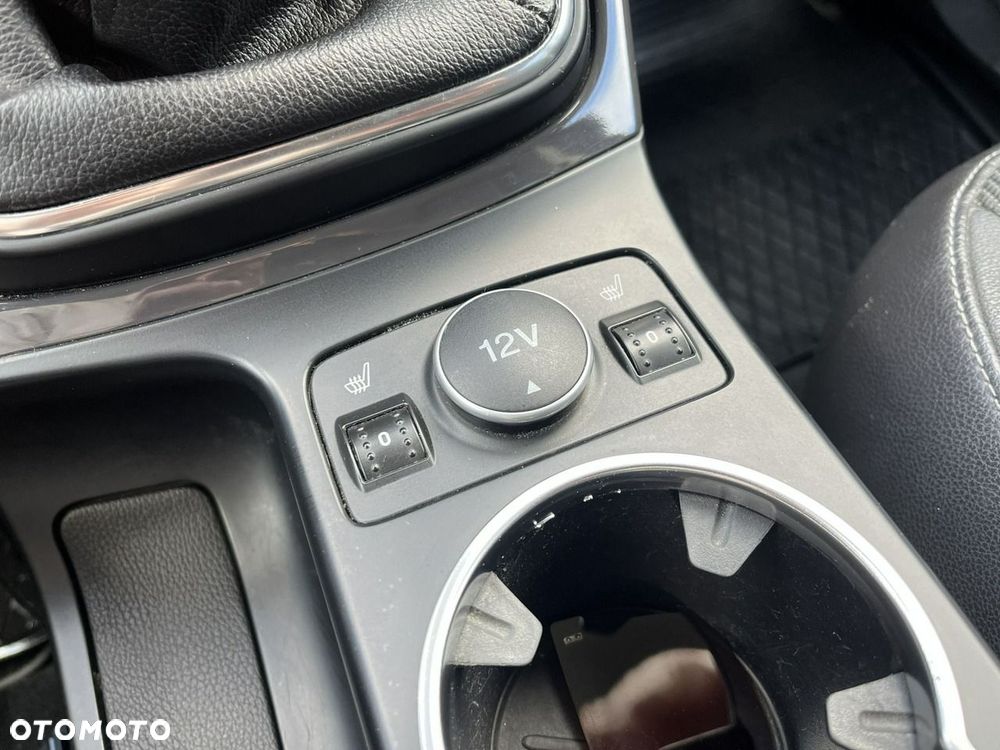Ford Kuga - 22