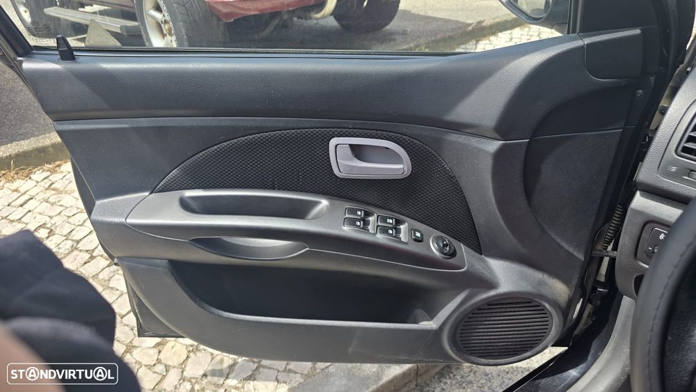 Kia Picanto 1.1L EX Sport - 7