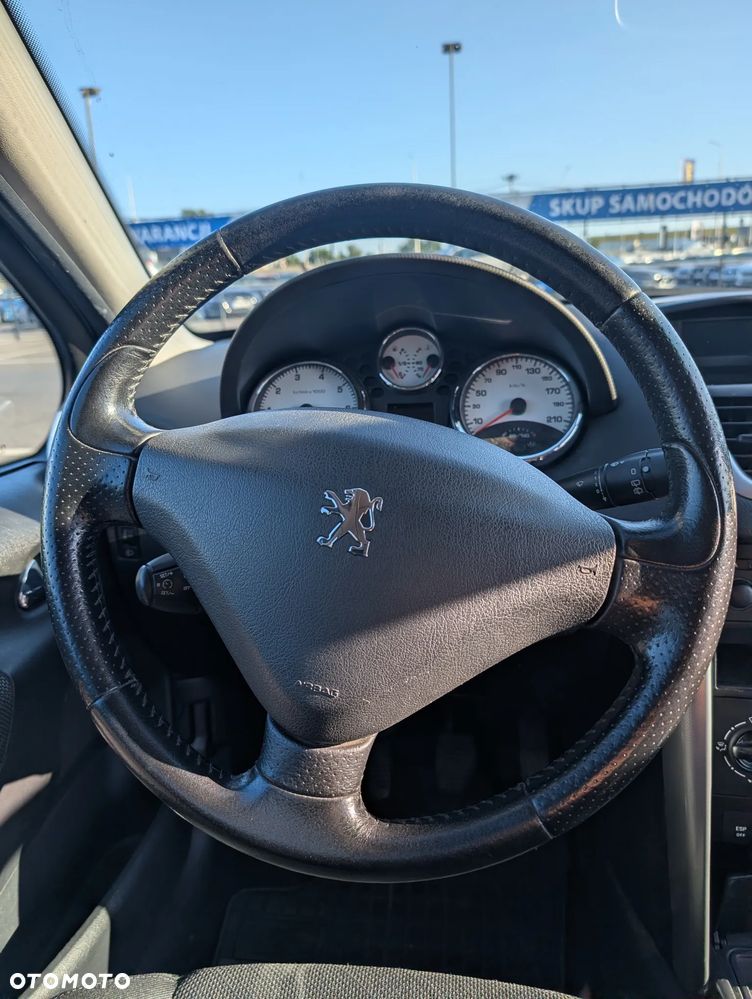 Peugeot 207 - 9