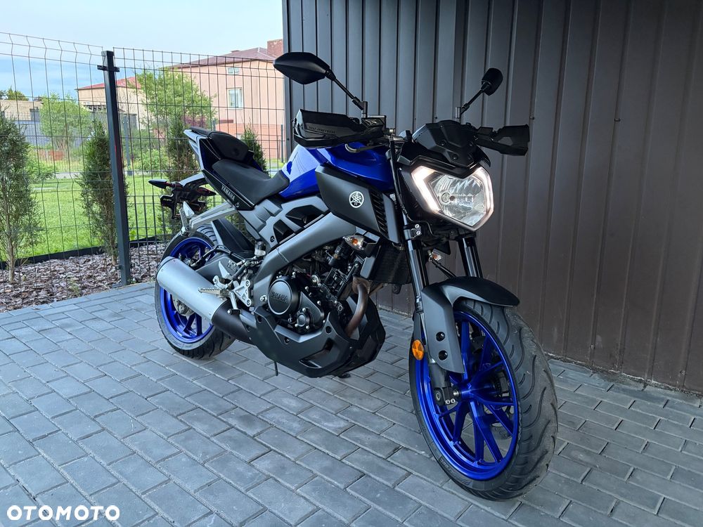 Yamaha MT - 22