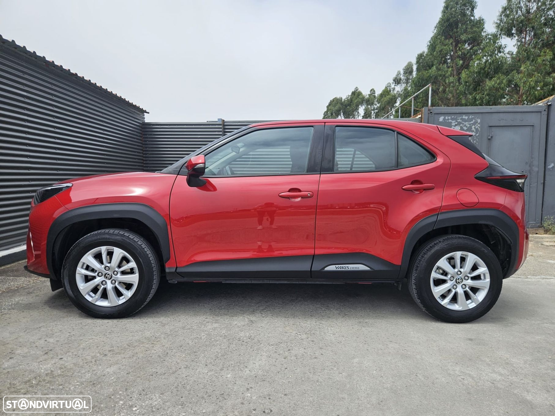 Toyota Yaris Cross 1.5 HDF Comfort Plus - 13