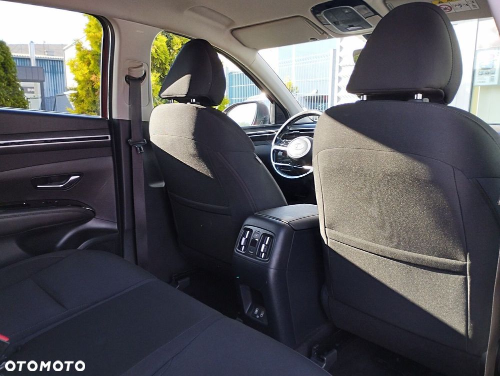 Hyundai Tucson 1.6 T-GDi HEV Executive 2WD - 11