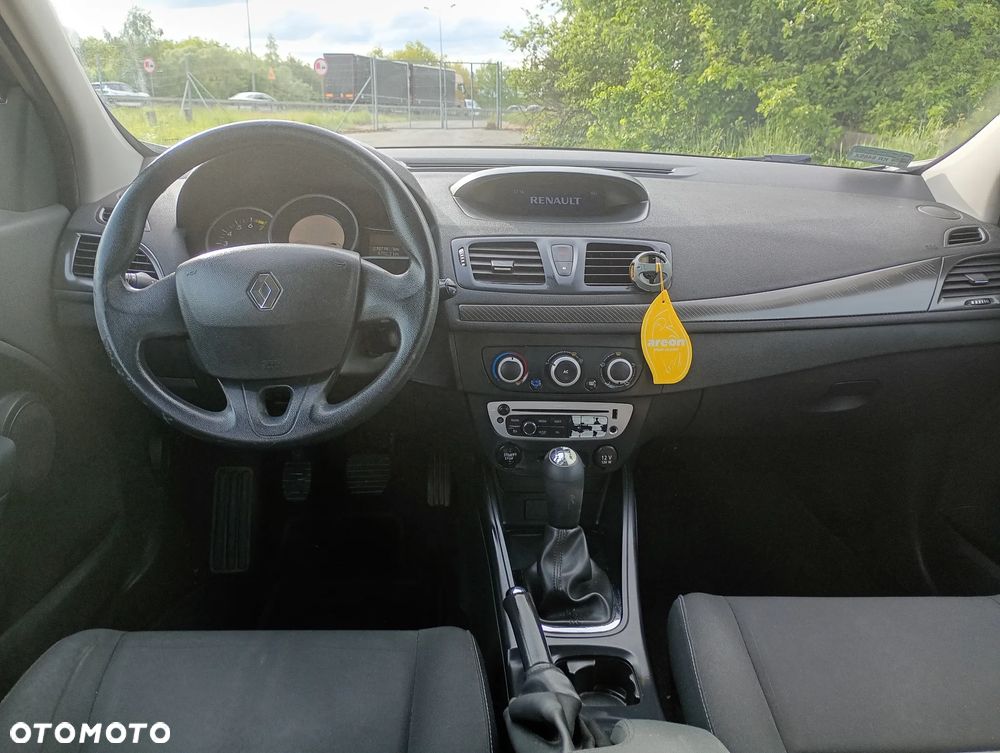 Renault Megane 1.6 16V 100 Authentique - 8