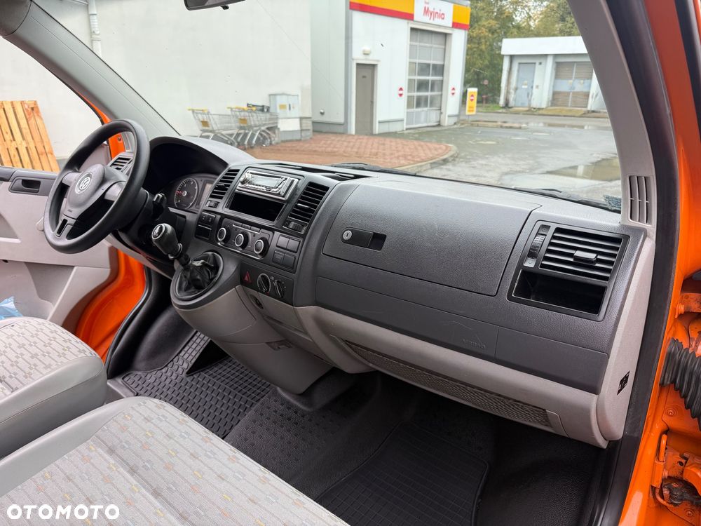 Volkswagen Transporter T5 TDI L1H1 4Motion - 11