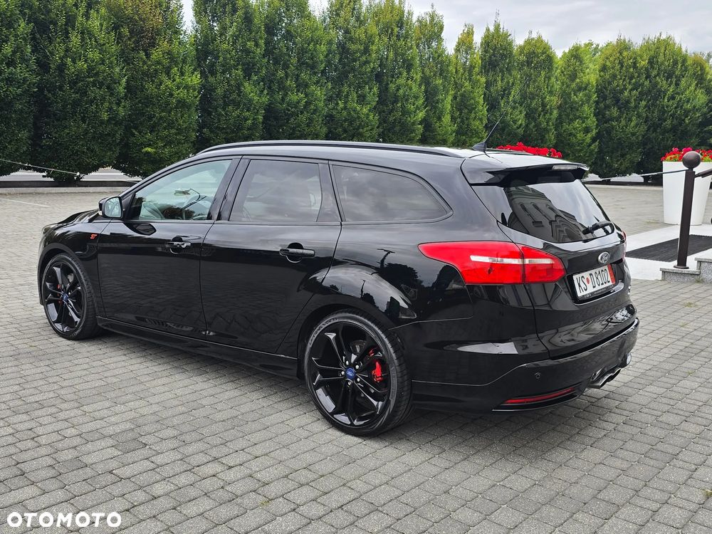 Ford Focus 2.0 EcoBoost ST mit Leder-Exclusiv-Paket - 12