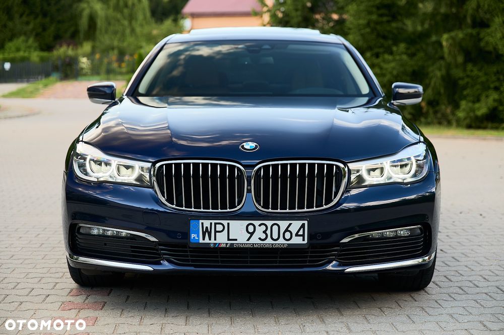 BMW Seria 7 740Li - 3