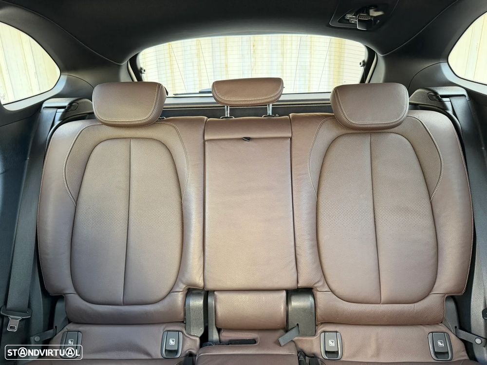BMW X1 18 d sDrive xLine - 23