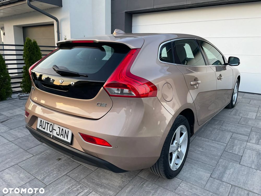 Volvo V40 D2 Summum - 38
