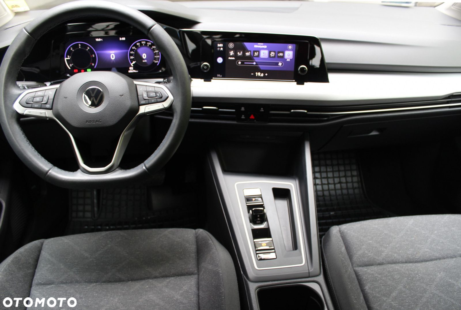 Volkswagen Golf - 5