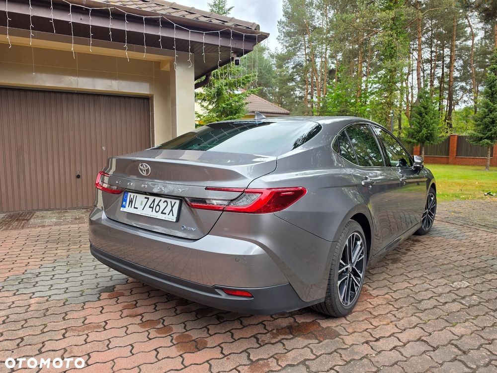Toyota Camry 2.5 Hybrid Dynamic Force Executive e-CVT - 10