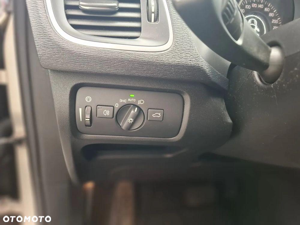 Volvo V40 D3 Drive-E Dynamic Edition - 22