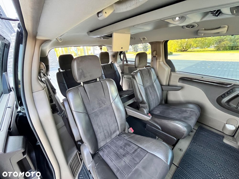 Lancia Voyager 3.6 Platinum - 25
