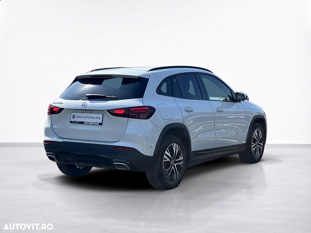 Mercedes-Benz GLA 250 e - 6