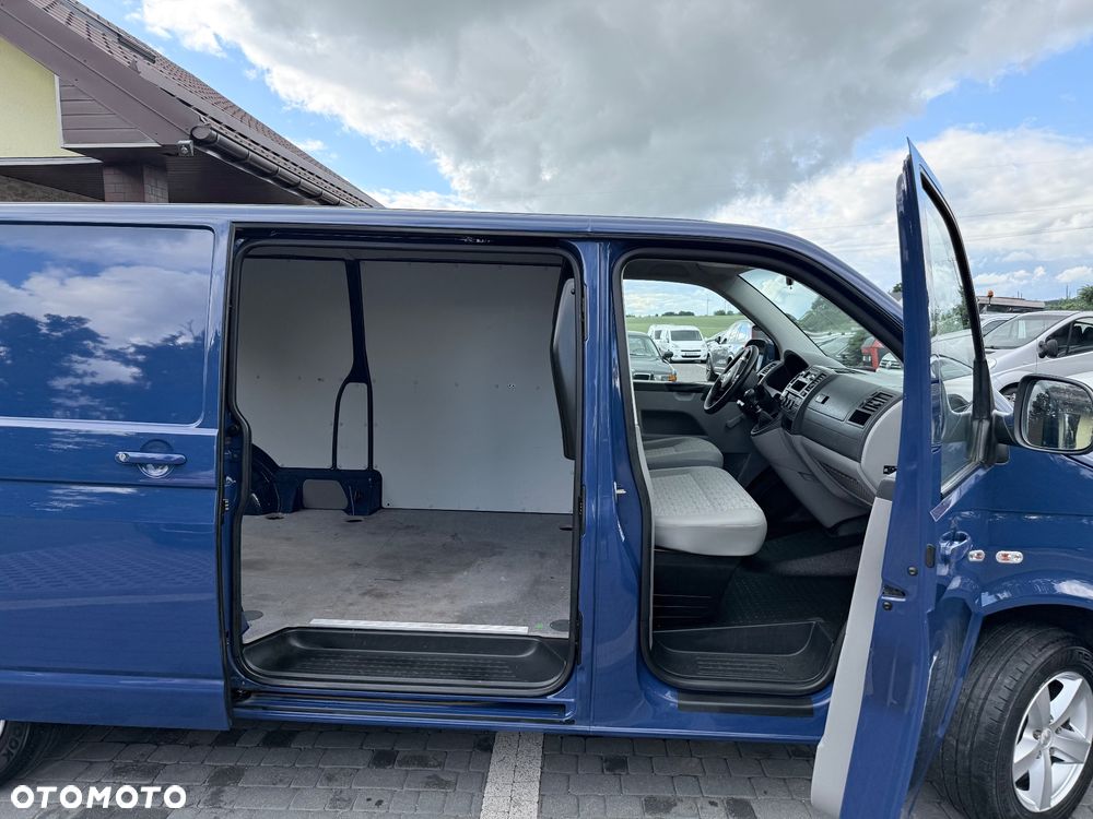 Volkswagen Transporter - 18