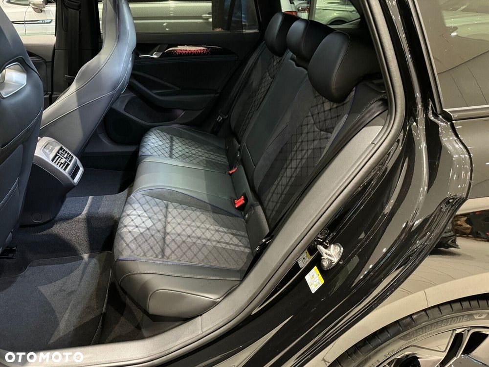 Volkswagen Passat - 21