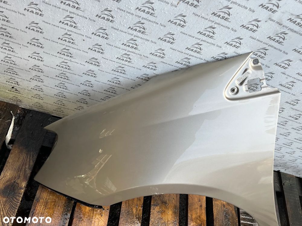 Toyota Sienna II FL błotnik lewy przód przedni - 6