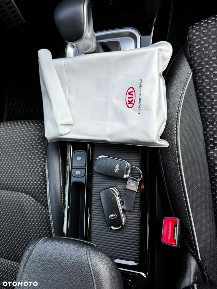 Kia XCeed 1.4 T-GDI L Business Line DCT - 30