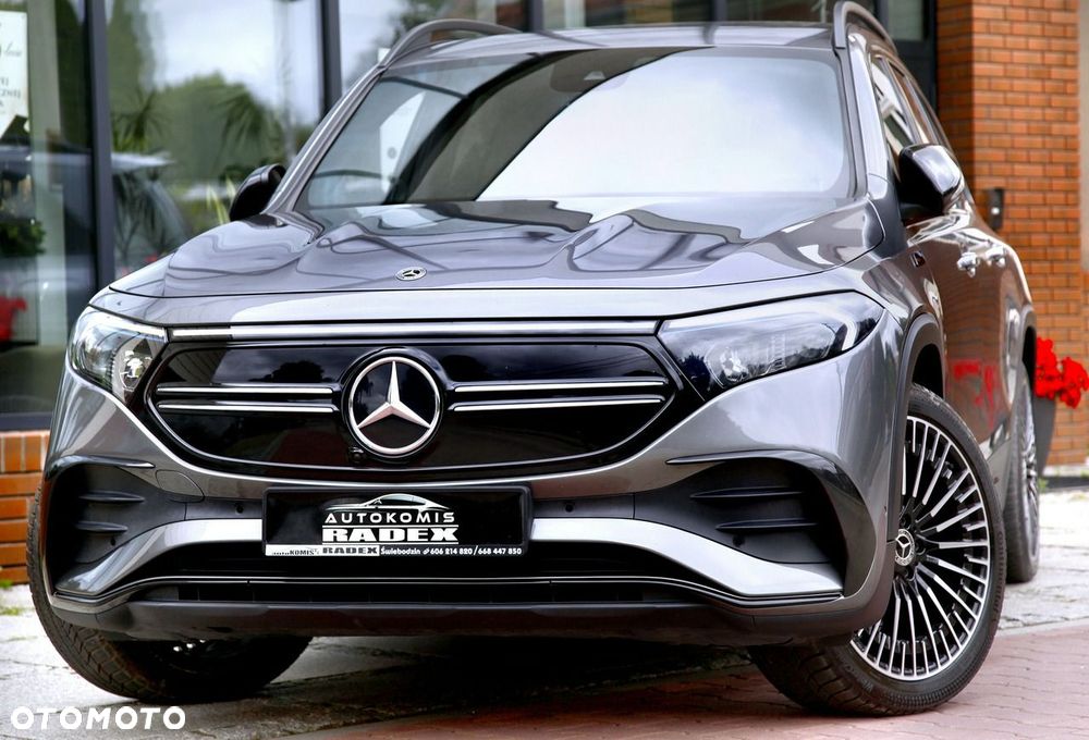 Mercedes-Benz EQB - 22