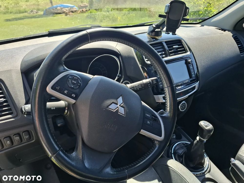Mitsubishi ASX - 11