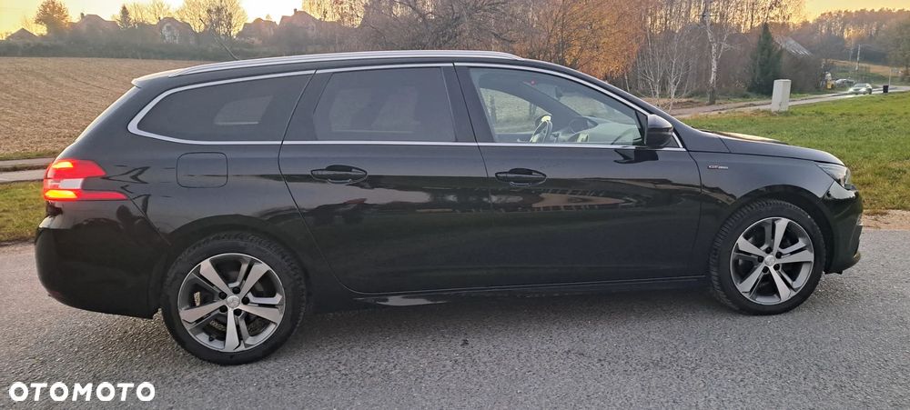 Peugeot 308 SW BlueHDi 130 EAT8 Stop & Start GT - 4
