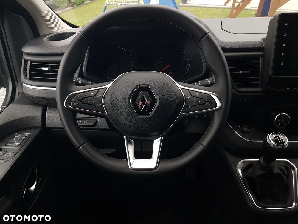 Renault Trafic - 22