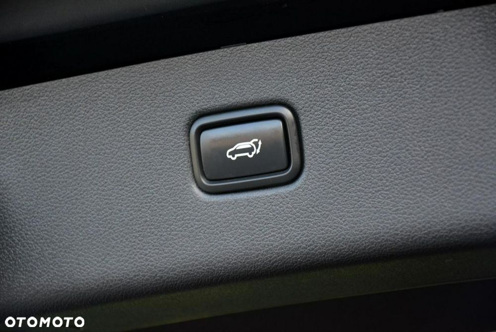 Hyundai Tucson 2.0 CRDI 4WD Automatik Premium - 36