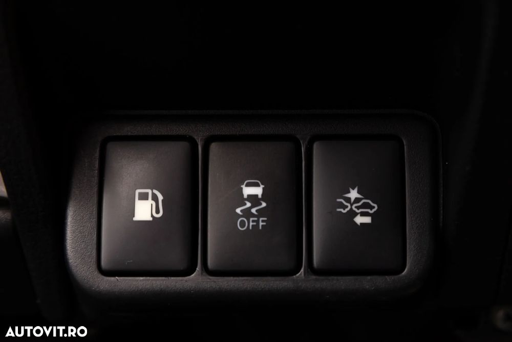 Toyota Avensis 2.0 D-4D Elegance Terracotta - 23